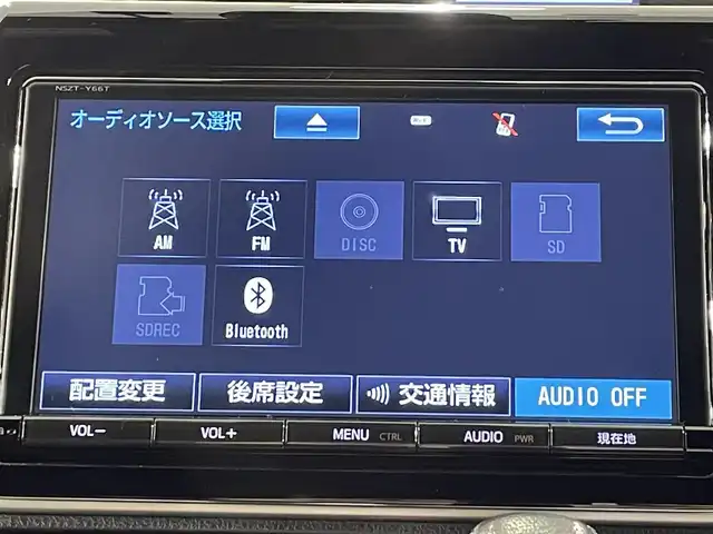 トヨタ ノア Si ダブルバイビー 愛知県 2017(平29)年 4.4万km ホワイトパールクリスタルシャイン 純正9型SDナビ(フルセグTV/CD/DVD/)/バックモニター/トヨタセーフティセンス/　　-プリクラッシュセーフティー/　　-レーンディパーチャーアラート/　　-オートマチックハイビーム/純正フリップダウンモニター/ドライブレコーダー/オートクルーズコントロール/両側パワースライドドア/ビルトインETC/純正LEDヘッドライト/フォグランプ/USBポート/ハーフレザーシート
