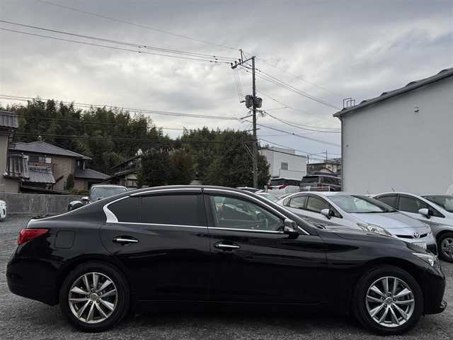 日産 スカイライン 200GT－t 熊本県 2015(平27)年 16.5万km スーパーブラック メーカーナビ/【フルセグTV/Bluetooth再生/CD/DVD】/全方位モニター/クルーズコントロール/シートヒーター/純正17インチAW/ビルトインETC/LEDオートライト/フォグライト/プッシュスタート/アイドリングストップ