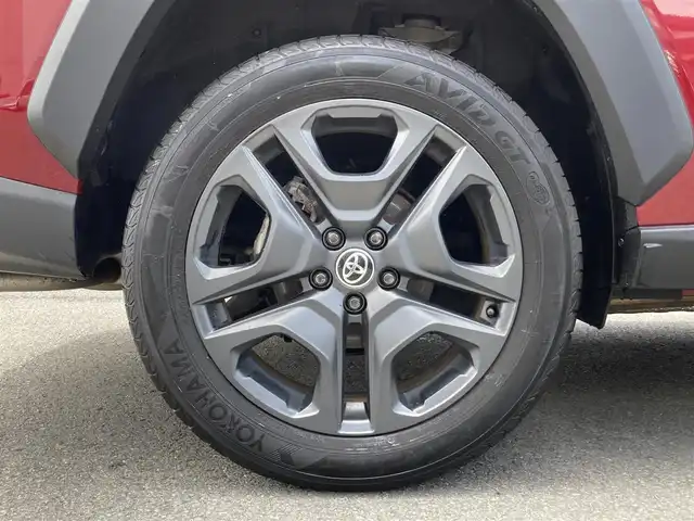 トヨタ ＲＡＶ４ アドベンチャー 静岡県 2022(令4)年 4.5万km センシュアルレッドマイカ 4WD/純正9型ディスプレイオーディオ/・Bluetooth/AM/FM/・AppleCarPlay/AndroidAuto対応/ハンズフリーパワーバックドア/バックカメラ/ビルトインETC/純正ドライブレコーダー/レーダークルーズコントロール/セーフティセンス/・プリクラッシュセーフティ/・レーントレーシングアシストポート/・オートマチックハイビーム/・ロードサインアシスト/ブラインドスポットモニター/LEDヘッドランプ/本革巻きステアリング/ステアリングヒーター/合皮スポーティシート/前席快適温熱シート/運転席シートポジションメモリー/純正19インチアルミホイール/ヴェルバスポルトII18インチAWスタッドレス積込/スマートエントリー/スタートシステム/禁煙車