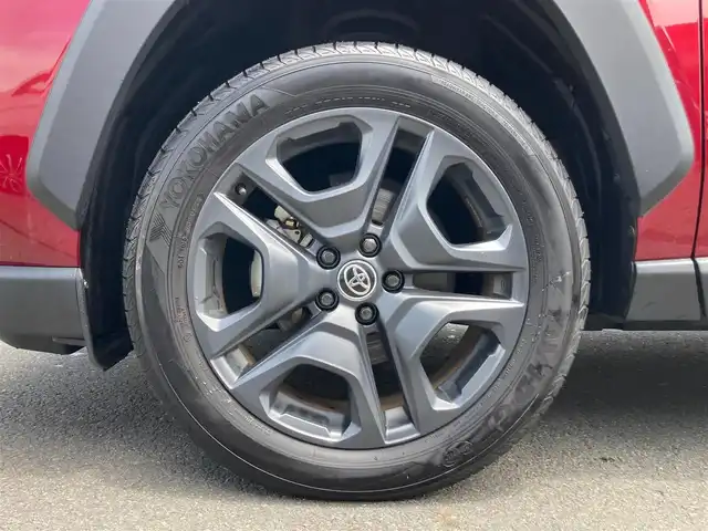 トヨタ ＲＡＶ４ アドベンチャー 静岡県 2022(令4)年 4.5万km センシュアルレッドマイカ 4WD/純正9型ディスプレイオーディオ/・Bluetooth/AM/FM/・AppleCarPlay/AndroidAuto対応/ハンズフリーパワーバックドア/バックカメラ/ビルトインETC/純正ドライブレコーダー/レーダークルーズコントロール/セーフティセンス/・プリクラッシュセーフティ/・レーントレーシングアシストポート/・オートマチックハイビーム/・ロードサインアシスト/ブラインドスポットモニター/LEDヘッドランプ/本革巻きステアリング/ステアリングヒーター/合皮スポーティシート/前席快適温熱シート/運転席シートポジションメモリー/純正19インチアルミホイール/ヴェルバスポルトII18インチAWスタッドレス積込/スマートエントリー/スタートシステム/禁煙車