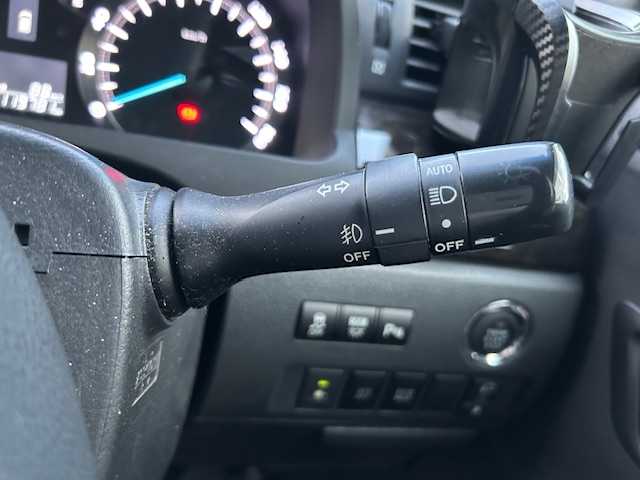 トヨタ ヴェルファイア 3．5Z Gエディション 静岡県 2013(平25)年 12万km ホワイトパールクリスタルシャイン プレミアムサウンド　メーカーＨＤＤナビ　フルセグＴＶ　ＤＶＤ　Ｂｌｕｅｔｏｏｔｈ　カメラ　フリップダウンモニタ　クルーズコントロール　オットマン　パワーシート　両側パワースライドドア　パワーバックドア