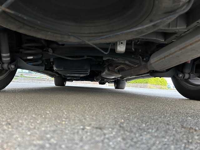 トヨタ ヴェルファイア 3．5Z Gエディション 静岡県 2013(平25)年 12万km ホワイトパールクリスタルシャイン プレミアムサウンド　メーカーＨＤＤナビ　フルセグＴＶ　ＤＶＤ　Ｂｌｕｅｔｏｏｔｈ　カメラ　フリップダウンモニタ　クルーズコントロール　オットマン　パワーシート　両側パワースライドドア　パワーバックドア