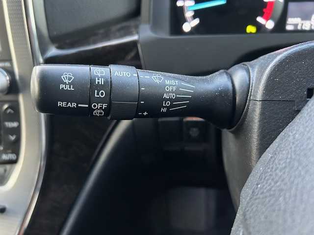 トヨタ ヴェルファイア 3．5Z Gエディション 静岡県 2013(平25)年 12万km ホワイトパールクリスタルシャイン プレミアムサウンド　メーカーＨＤＤナビ　フルセグＴＶ　ＤＶＤ　Ｂｌｕｅｔｏｏｔｈ　カメラ　フリップダウンモニタ　クルーズコントロール　オットマン　パワーシート　両側パワースライドドア　パワーバックドア