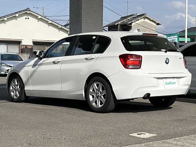 ＢＭＷ １１６ｉ 愛媛県 2014(平26)年 7.4万km アルピンホワイトⅢ メーカーナビ/（CD/DVD/MSV/AUX）/バックカメラ/スマートキー/プッシュスタート/クルーズコントロール/ステアリングスイッチ/ISOFIX/オートライト/フォグランプ/MTモード