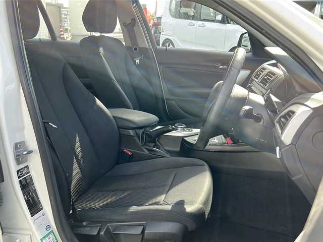 ＢＭＷ １１６ｉ 愛媛県 2014(平26)年 7.4万km アルピンホワイトⅢ メーカーナビ/（CD/DVD/MSV/AUX）/バックカメラ/スマートキー/プッシュスタート/クルーズコントロール/ステアリングスイッチ/ISOFIX/オートライト/フォグランプ/MTモード