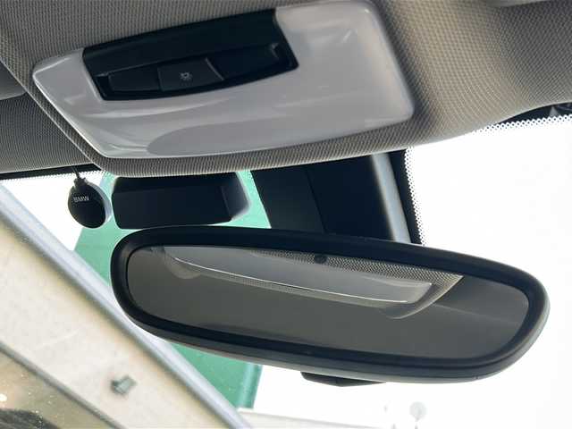 ＢＭＷ １１６ｉ 愛媛県 2014(平26)年 7.4万km アルピンホワイトⅢ メーカーナビ/（CD/DVD/MSV/AUX）/バックカメラ/スマートキー/プッシュスタート/クルーズコントロール/ステアリングスイッチ/ISOFIX/オートライト/フォグランプ/MTモード