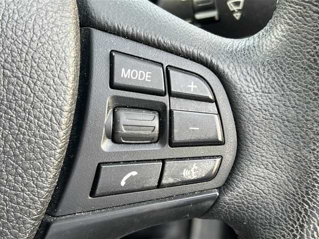 ＢＭＷ １１６ｉ 愛媛県 2014(平26)年 7.4万km アルピンホワイトⅢ メーカーナビ/（CD/DVD/MSV/AUX）/バックカメラ/スマートキー/プッシュスタート/クルーズコントロール/ステアリングスイッチ/ISOFIX/オートライト/フォグランプ/MTモード