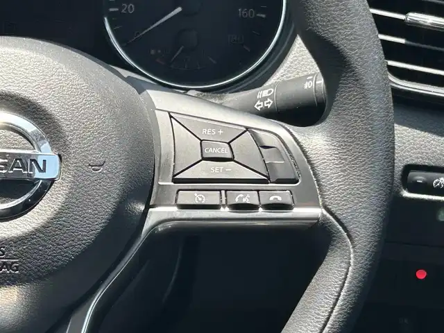日産 エクストレイル ハイブリッド 20S 福岡県 2018(平30)年 9.9万km ダイヤモンドブラック ・純正SDナビ/【CD.DVD、.BT.フルセグ.iPod.AUX.AM.FM】/・３６０度カメラ/・デジタルインナーミラー/・NISMOエアロ/・ETC/・ステアリングリモコン/・LEDヘッドライト/・フォグライト/・オートライト/・撥水カプロンシート/・電格ウィンカーミラー/・ドアバイザー/・スペアキー有り