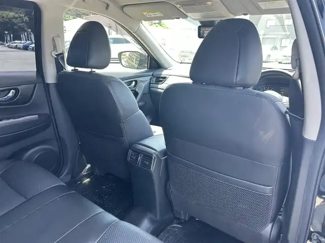 日産 エクストレイル ハイブリッド 20S 福岡県 2018(平30)年 9.9万km ダイヤモンドブラック ・純正SDナビ/【CD.DVD、.BT.フルセグ.iPod.AUX.AM.FM】/・３６０度カメラ/・デジタルインナーミラー/・NISMOエアロ/・ETC/・ステアリングリモコン/・LEDヘッドライト/・フォグライト/・オートライト/・撥水カプロンシート/・電格ウィンカーミラー/・ドアバイザー/・スペアキー有り
