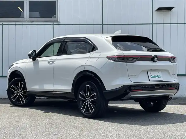 ホンダ ヴェゼル ハイブリッド e:HEV Z 山梨県 2021(令3)年 4.8万km プラチナホワイトパール 純正メモリナビ/純正フルセグTV/Bluetooth接続/アラウンドビューモニター/バックモニター/ETC2.0/シートヒーター/純正１８インチアルミホイール/電動リアゲート/コーナーセンサー/前後ドライブレコーダー/エアバックW＋サイド/カーテンエアバッグ/スペアキー　１本/取扱説明書/保証書
