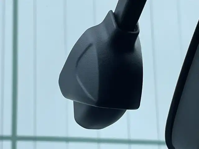 ホンダ ヴェゼル ハイブリッド e:HEV Z 山梨県 2021(令3)年 4.8万km プラチナホワイトパール 純正メモリナビ/純正フルセグTV/Bluetooth接続/アラウンドビューモニター/バックモニター/ETC2.0/シートヒーター/純正１８インチアルミホイール/電動リアゲート/コーナーセンサー/前後ドライブレコーダー/エアバックW＋サイド/カーテンエアバッグ/スペアキー　１本/取扱説明書/保証書