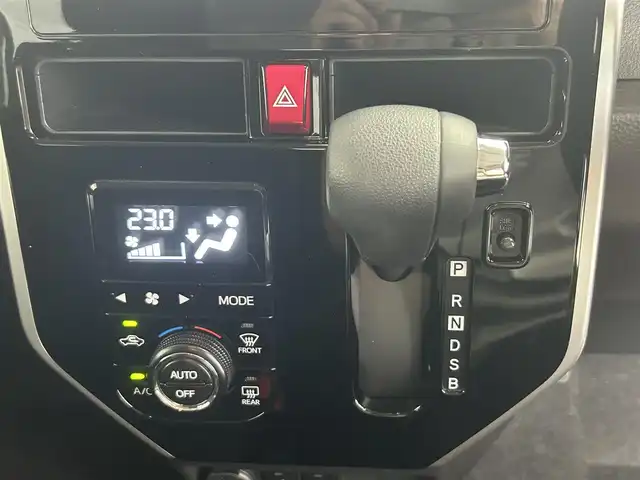 トヨタ ルーミー G コージーエディション 道央・札幌 2019(令1)年 2.1万km ファイアークォーツレッドM ・ワンオーナー/・４WD/・寒冷地仕様/・社外メモリーナビゲーション（CN-RE04WD）/　CD/DVD/BT/フルセグ/SD/AUX/・社外ドライブレコーダー前後/・両側パワースライドドア/・クルーズコントロール/・前席シートヒーター/・スマートアシストIII/・衝突軽減ブレーキ/・横滑り防止装置/・前後コーナーセンサー/・オートライト/・オートマチックハイビーム/・スマートキー/・プッシュスタート/・スチールホイール１４インチ＋夏タイヤ/・ハロゲンヘッドライト/・ドアバイザー/・電動格納ウィンカーミラー/・ヘッドライトレベライザー/・２列目サンシェード/・オートリトラクタブルドアミラー/・シートバックテーブル/・保証書あり/・取説あり