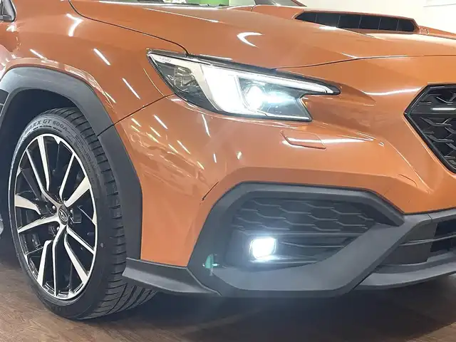 スバル ＷＲＸ Ｓ４ STIスポーツR EX 道央・札幌 2022(令4)年 1万km オレンジ 4WD/ワンオーナー/純正ナビ/・フルセグTV/BT/USB/AM/FM/フロント、サイド、バックカメラ/アイサイトX/・プリクラッシュブレーキ/・緊急時プリクラッシュステアリング/・前後誤発進抑制制御/・ツーリングアシスト/・車線逸脱制御/・ふらつき警報機能/・先行車発進お知らせ機能/・青信号お知らせ機能/・スバルビークルディテクション/・ドライバーモニタリングシステム/前後コーナーセンサー/横滑り防止装置/本革シート/全席シートヒーター/前席パワーシート/運転席シートメモリ機能/純正ドライブレコーダー/ビルトインETC/全車速追従機能付クルーズコントロール/パドルシフト/オートライト/LEDヘッドライト/前後フォグライト/ステアリングリモコン/純正フロアマット/プッシュスタート/スマートキーx2/ウインカーミラー/純正18インチAW/新車時保証書/取扱説明書