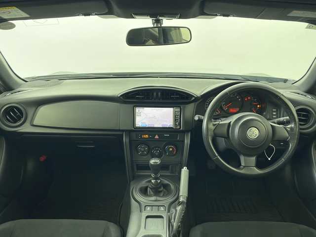 トヨタ ８６ G 秋田県 2018(平30)年 3.9万km クリスタルブラックシリカ 6MT/モデリスタエアロ/純正ナビ（CD/BT/AUX）/ワンセグTV/LEDヘッドライト/社外アルミホイール/リモコンキー/トラクションコントロール/サイド＆カーテンエアバッグ/ETC/純正フロアマット