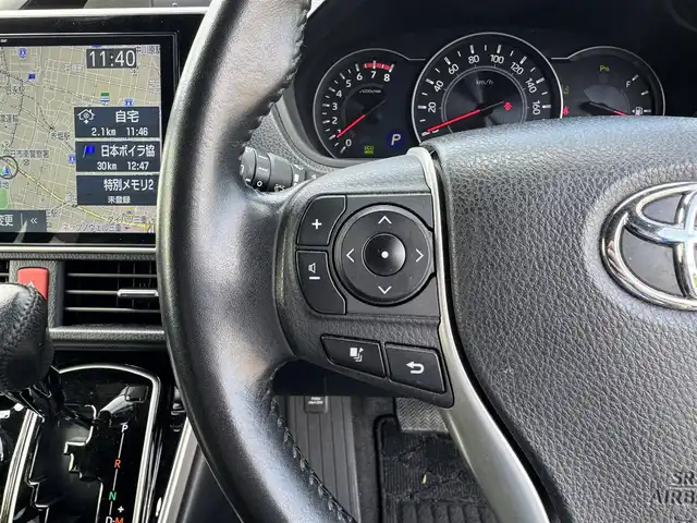 トヨタ ヴォクシー ZS 煌Ⅱ 三重県 2019(令1)年 5.5万km イナズマスパーキングブラックガラスフレーク トヨタセーフティーセンス/純正10インチナビ【NSZN-Z68T】/・地デジTV/・DVD/CD/・Bluetooth/バックカメラ/ステアリングリモコン/両側パワースライドドア/クルーズコントロール/アイドリングストップ/LEDヘッドライト/LEDフォグライト/オートライト/コーナーセンサー/純正16インチアルミホイール/ビルトインETC/スマートキー×2