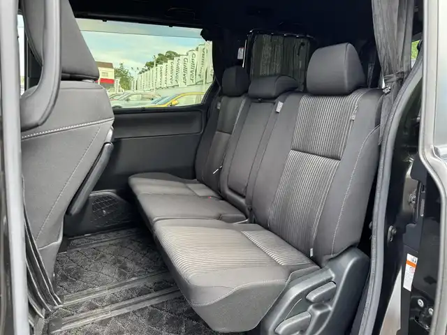 トヨタ ヴォクシー ZS 煌Ⅱ 三重県 2019(令1)年 5.5万km イナズマスパーキングブラックガラスフレーク トヨタセーフティーセンス/純正10インチナビ【NSZN-Z68T】/・地デジTV/・DVD/CD/・Bluetooth/バックカメラ/ステアリングリモコン/両側パワースライドドア/クルーズコントロール/アイドリングストップ/LEDヘッドライト/LEDフォグライト/オートライト/コーナーセンサー/純正16インチアルミホイール/ビルトインETC/スマートキー×2