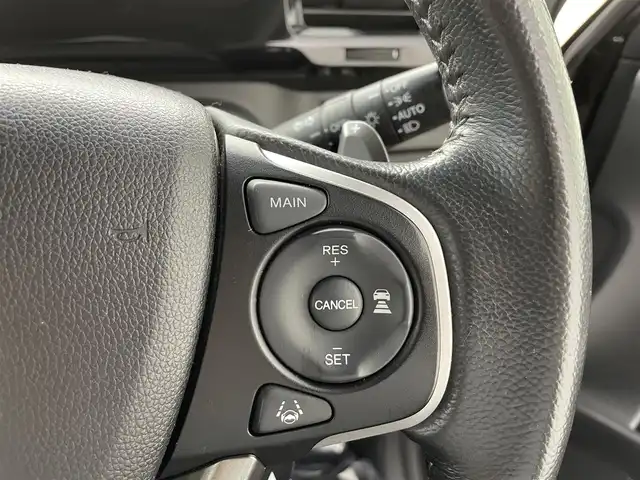 ホンダ ステップワゴン スパーダ ホンダセンシング 埼玉県 2019(令1)年 5.5万km プレミアムスパークルブラックパール ホンダセンシング　純正１０インチナビ　フルセグＴＶ　Ｂｌｕｅｔｏｏｔｈ　バックカメラ　純正１１．６インチフリップダウンモニター　両側パワースライドドア　レーダークルーズコントロール　ＥＴＣ　ドラレコ
