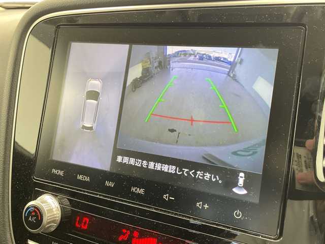 三菱 アウトランダー ＰＨＥＶ G プラスパッケージ 愛知県 2020(令2)年 4.2万km シルキーホワイト 衝突被害軽減ブレーキ/純正8インチディスプレイオーディオナビ（あり）/全方位カメラ/レーダークルーズコントロール/シートヒーター/フルセグTV/Bluetooth/バックカメラ/電動リアゲート/コーナーセンサー/アルミホイール/ブラインドスポットモニター/4WD/LEDヘッドライト/パドルシフト/ステアリングヒーター/ドライブレコーダー/ETC/ステアリングスイッチ/スマートキー/プッシュスタート