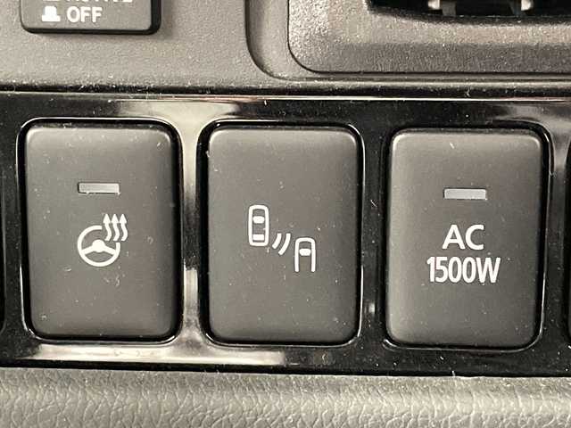 三菱 アウトランダー ＰＨＥＶ G プラスパッケージ 愛知県 2020(令2)年 4.2万km シルキーホワイト 衝突被害軽減ブレーキ/純正8インチディスプレイオーディオナビ（あり）/全方位カメラ/レーダークルーズコントロール/シートヒーター/フルセグTV/Bluetooth/バックカメラ/電動リアゲート/コーナーセンサー/アルミホイール/ブラインドスポットモニター/4WD/LEDヘッドライト/パドルシフト/ステアリングヒーター/ドライブレコーダー/ETC/ステアリングスイッチ/スマートキー/プッシュスタート