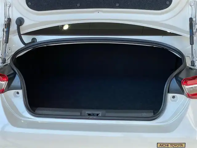 トヨタ ８６ GRスポーツ 岐阜県 2020(令2)年 2.9万km クリスタルホワイトパール ワンオーナー　/メーカー純正ナビ//フルセグテレビ/Bluetooth/CD/DVD /純正ドライブレコーダー　/純正ETC　/純正17インチアルミホイール　/純正フロアマット　/リアフォグランプ　/ドアバイザー/保証書/取扱説明書/ナビ取扱説明書