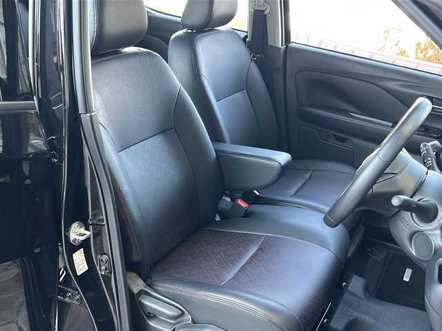 日産 デイズ HWS G ターボ プロパイロットED 静岡県 2024(令6)年 0.8万km ブラック 純正ナビ/・AM/FM/・SD/・ドライブレコーダー/・レコーダーリンク/・Bluetooth/・HDMI/・フルセグTV/主要装備/・ドライブレコーダー/・プロパイロット/・レーダークルコン/・アラウンドビューモニター/・レザーシート/・ＬＥＤヘッドライト/・コーナーセンサー/・ＥＴＣ２．０/・エマージェンシーブレーキ/・車線逸脱防止/・サイドカーテンエアバッグ