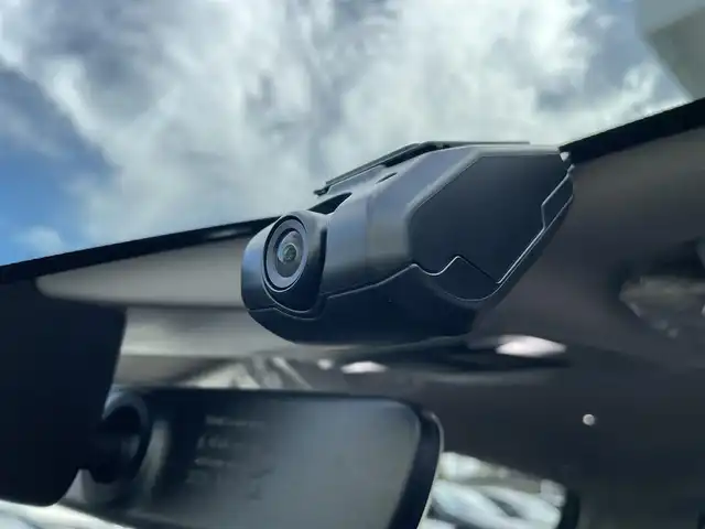 ホンダ ＺＲ－Ｖ ハイブリッド e:HEV Z 東京都 2025(令7)年 0.1万km クリスタルブラックパール 純正９型ワイドディスプレイナビ＆フルセグ　/・BluetoothAudio&USB/・AppleCarPlay&AndroidAuto/アラウンドビューモニター　/ブラインドスポットモニター　/ＢＯＳＥサウンドシステム　/ハンズフリーパワーバックドア　/ステアリングヒーター　/ワイヤレス充電　/レーダークルーズコントロール/レーザーパワーシート/・前席シートヒーター/・前席パワーシート/・リア左右席シートヒーター/・２列目パーソナルUSB/パーキングセンサーシステム/ホンダセンシング/（安全運転支援システム）/・衝突軽減ブレーキ/・歩行車事故低減ステアリング/・車線維持支援システム/・先行車発進お知らせ機能/保証書＆取説