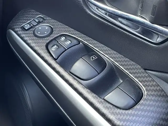 日産 キックス X 島根県 2021(令3)年 3.2万km ナイトベールパープル 登録時走行距離 31101Km/ワンオーナー/取扱説明書/保証書/9インチ純正メーカーナビ/フルセグTV/プロパイロット/全方位カメラ/コーナーセンサー/17インチ純正AW/17インチ純正AWスタッドレスタイヤ車載/BLITZ車高調/LEDヘッドライト/スマートキー/前席シートヒーター/前方ドライブレコーダー/ウィンカーミラー/電動格納ミラー/ETC/プッシュスタート