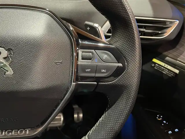 プジョー ３００８ GT ハイブリッド4 道央・札幌 2021(令3)年 4.7万km ネイクルホワイト パノラミックサンルーフ/ナビゲーションシステム/レザーパッケージ/純正メモリナビ/360°カメラ/パーキングアシスト/ACC/ブラインドスポットアシスト/レーンキープアシスト/本革シート/シートヒーター/LEDヘッドライト/ドライブレコーダー/パワーテールゲート