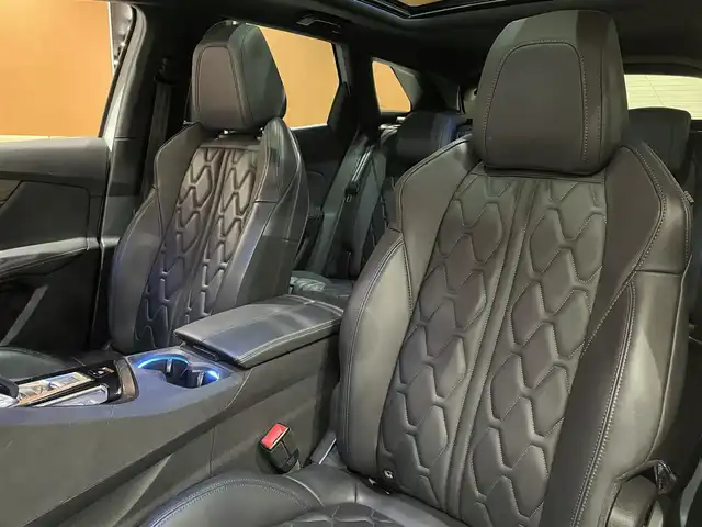 プジョー ３００８ GT ハイブリッド4 道央・札幌 2021(令3)年 4.7万km ネイクルホワイト パノラミックサンルーフ/ナビゲーションシステム/レザーパッケージ/純正メモリナビ/360°カメラ/パーキングアシスト/ACC/ブラインドスポットアシスト/レーンキープアシスト/本革シート/シートヒーター/LEDヘッドライト/ドライブレコーダー/パワーテールゲート