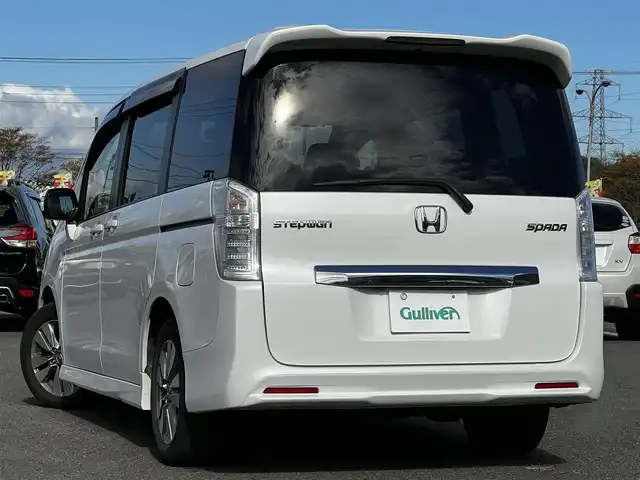 ホンダ ステップワゴン スパーダ パワーエディション 道央・札幌 2013(平25)年 8.9万km パール ４WD/寒冷地仕様/純正メモリーナビ/AM/FM/BT/SD/CD/DVD/フルセグ/横滑り防止装置/バックカメラ/ビルトインETC/アイドリングストップ/ワイパーデアイサー/ECON/両側パワースライドドア/革巻きステアリング/ステアリングリモコン/パドルシフト/MTモード付AT/キセノンヘッドライト/オートライト/フォグランプ/電動格納ミラー/ヒーテッドドアミラー/ウィンカーミラー/純正フロアマット/ドアバイザー/社外エンジンスターター/社外AW付冬タイヤ積込/205/65/R16/2021年/山7mm
