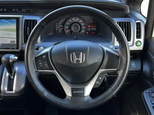 ホンダ ステップワゴン スパーダ パワーエディション 道央・札幌 2013(平25)年 8.9万km パール ４WD/寒冷地仕様/純正メモリーナビ/AM/FM/BT/SD/CD/DVD/フルセグ/横滑り防止装置/バックカメラ/ビルトインETC/アイドリングストップ/ワイパーデアイサー/ECON/両側パワースライドドア/革巻きステアリング/ステアリングリモコン/パドルシフト/MTモード付AT/キセノンヘッドライト/オートライト/フォグランプ/電動格納ミラー/ヒーテッドドアミラー/ウィンカーミラー/純正フロアマット/ドアバイザー/社外エンジンスターター/社外AW付冬タイヤ積込/205/65/R16/2021年/山7mm