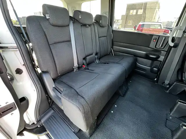 ホンダ ステップワゴン スパーダ パワーエディション 道央・札幌 2013(平25)年 8.9万km パール ４WD/寒冷地仕様/純正メモリーナビ/AM/FM/BT/SD/CD/DVD/フルセグ/横滑り防止装置/バックカメラ/ビルトインETC/アイドリングストップ/ワイパーデアイサー/ECON/両側パワースライドドア/革巻きステアリング/ステアリングリモコン/パドルシフト/MTモード付AT/キセノンヘッドライト/オートライト/フォグランプ/電動格納ミラー/ヒーテッドドアミラー/ウィンカーミラー/純正フロアマット/ドアバイザー/社外エンジンスターター/社外AW付冬タイヤ積込/205/65/R16/2021年/山7mm