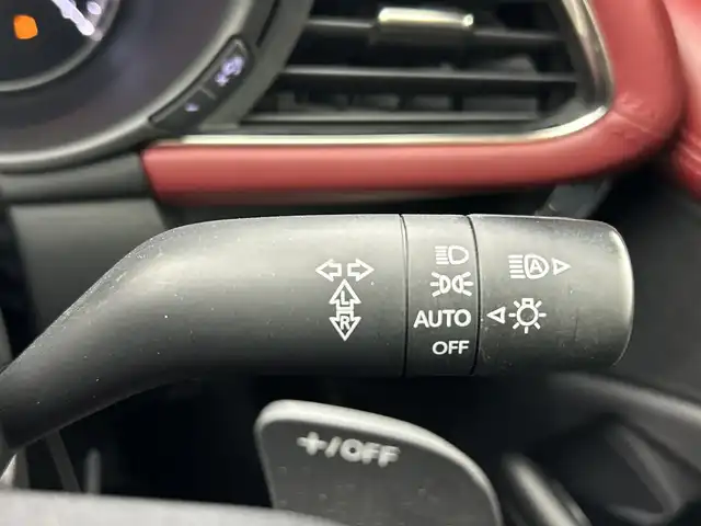 マツダ マツダ３ファストバック 20S バーガンディセレクション 三重県 2021(令3)年 4.3万km ポリメタルグレーM /禁煙車//マツダコネクトナビ//Bluetooth/CD/DVD/フルセグ/HDMI/AM/FM//レーダークルーズコントロール//前席シートヒーター//ステアリングヒーター//メモリ機能付パワーシート//ヘッドアップディスプレイ//ブラインドスポットモニター//全方位カメラ//オートハイビーム//パドルシフト//前後ドライブレコーダー//赤革レザーシート//純正18インチAW