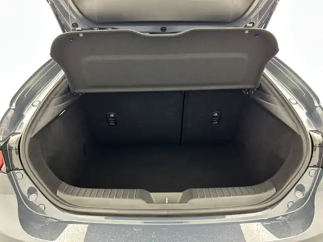 マツダ マツダ３ファストバック 20S バーガンディセレクション 三重県 2021(令3)年 4.3万km ポリメタルグレーM /禁煙車//マツダコネクトナビ//Bluetooth/CD/DVD/フルセグ/HDMI/AM/FM//レーダークルーズコントロール//前席シートヒーター//ステアリングヒーター//メモリ機能付パワーシート//ヘッドアップディスプレイ//ブラインドスポットモニター//全方位カメラ//オートハイビーム//パドルシフト//前後ドライブレコーダー//赤革レザーシート//純正18インチAW