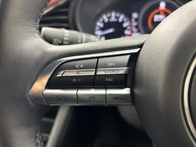 マツダ マツダ３ファストバック 20S バーガンディセレクション 三重県 2021(令3)年 4.3万km ポリメタルグレーM /禁煙車//マツダコネクトナビ//Bluetooth/CD/DVD/フルセグ/HDMI/AM/FM//レーダークルーズコントロール//前席シートヒーター//ステアリングヒーター//メモリ機能付パワーシート//ヘッドアップディスプレイ//ブラインドスポットモニター//全方位カメラ//オートハイビーム//パドルシフト//前後ドライブレコーダー//赤革レザーシート//純正18インチAW