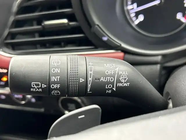 マツダ マツダ３ファストバック 20S バーガンディセレクション 三重県 2021(令3)年 4.3万km ポリメタルグレーM /禁煙車//マツダコネクトナビ//Bluetooth/CD/DVD/フルセグ/HDMI/AM/FM//レーダークルーズコントロール//前席シートヒーター//ステアリングヒーター//メモリ機能付パワーシート//ヘッドアップディスプレイ//ブラインドスポットモニター//全方位カメラ//オートハイビーム//パドルシフト//前後ドライブレコーダー//赤革レザーシート//純正18インチAW