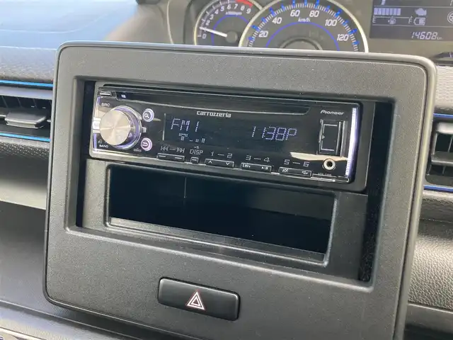 スズキ ワゴンＲ HYBRID FZ 静岡県 2020(令2)年 1.5万km ピュアホワイトP スズキセーフティサポート/社外オーディオ(DEH-5100)/　AM FM CD AUX USB/LEDオートヘッドランプ/シートヒーター(運転席)/革巻きステアリング/ステアリングスイッチ/リアクリアランスソナー/スマートキー2本/純正14インチアルミホイール/アイドリングストップ/プッシュスタート/ワンオーナー