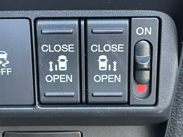 ホンダ フリード ハイブリット e:HEV クロスター 東京都 2025(令7)年 0.1千km クリスタルブラックパール 登録済未使用車　/ホンダセンシング　/純正９型ナビ　LXM-242ZFNI(207680円)/リアクーラー　/両側電動ドア　/ハーフレザー　/シートヒーター　/フルセグＴＶ　/ルーフレール　/ＬＥＤヘッド　/フォグランプ　/純正１５インチＡＷ　/BSM