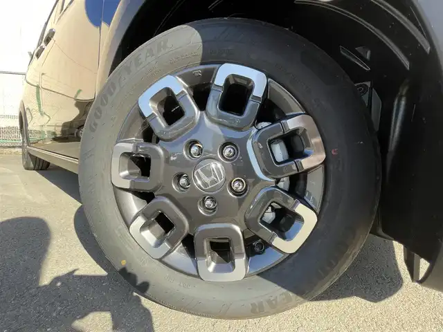 ホンダ フリード ハイブリット e:HEV クロスター 東京都 2025(令7)年 0.1千km クリスタルブラックパール 登録済未使用車　/ホンダセンシング　/純正９型ナビ　LXM-242ZFNI(207680円)/リアクーラー　/両側電動ドア　/ハーフレザー　/シートヒーター　/フルセグＴＶ　/ルーフレール　/ＬＥＤヘッド　/フォグランプ　/純正１５インチＡＷ　/BSM