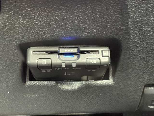 トヨタ プリウス S ツーリングセレ ブラックED 山口県 2022(令4)年 4.6万km プレシャスブラックパール 純正8インチディスプレイオーディオ/Bluetooth/バックカメラ/Toyota Safety Sense/・衝突軽減システム/・アダプティブクルーズコントロール/・レーンキープアシスト/・オートマチックハイビーム/ドライブレコーダー/ETC/AC100V充電/純正17インチAW/LEDヘッドライト/ハーフレザーシート/シートヒーター/革巻きステアリング/ステアリングスイッチ/スマートキー＆プッシュスタート