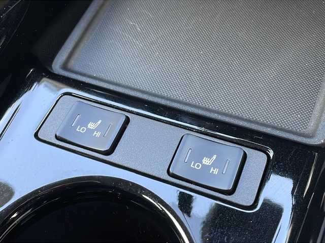 トヨタ プリウス S ツーリングセレ ブラックED 山口県 2022(令4)年 4.6万km プレシャスブラックパール 純正8インチディスプレイオーディオ/Bluetooth/バックカメラ/Toyota Safety Sense/・衝突軽減システム/・アダプティブクルーズコントロール/・レーンキープアシスト/・オートマチックハイビーム/ドライブレコーダー/ETC/AC100V充電/純正17インチAW/LEDヘッドライト/ハーフレザーシート/シートヒーター/革巻きステアリング/ステアリングスイッチ/スマートキー＆プッシュスタート