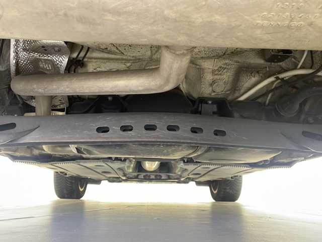 アウディ Ｑ２ 1．0 TFSI スポーツ 栃木県 2018(平30)年 4.4万km 白 純正ナビ/（BT/CD/DVD/フルセグ/AM/FM）/バックカメラ/横滑り防止/クルーズコントロール/クリアランナソー/アイドリングストップ/MTモード付AT/ビルトインETC2.0/ドライブレコーダー/前席シートヒーター/純正アルミホイール/プッシュスタート/スマートキー/スペアキー