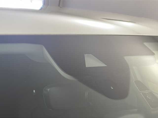 アウディ Ｑ２ 1．0 TFSI スポーツ 栃木県 2018(平30)年 4.4万km 白 純正ナビ/（BT/CD/DVD/フルセグ/AM/FM）/バックカメラ/横滑り防止/クルーズコントロール/クリアランナソー/アイドリングストップ/MTモード付AT/ビルトインETC2.0/ドライブレコーダー/前席シートヒーター/純正アルミホイール/プッシュスタート/スマートキー/スペアキー