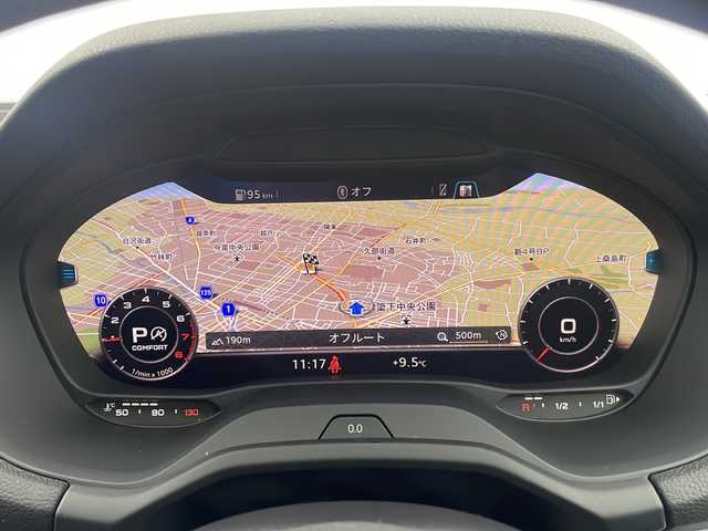 アウディ Ｑ２ 1．0 TFSI スポーツ 栃木県 2018(平30)年 4.4万km 白 純正ナビ/（BT/CD/DVD/フルセグ/AM/FM）/バックカメラ/横滑り防止/クルーズコントロール/クリアランナソー/アイドリングストップ/MTモード付AT/ビルトインETC2.0/ドライブレコーダー/前席シートヒーター/純正アルミホイール/プッシュスタート/スマートキー/スペアキー