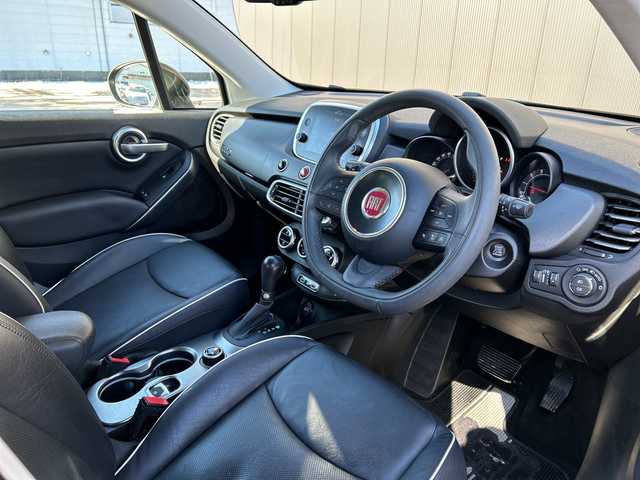 フィアット ５００Ｘ エクストリーム 道東・釧路十勝 2019(令1)年 5.9万km ブラック 80台限定仕様車/４WD/純正ディスプレイオーディオ/ BT/USB/AppleCarPlay/ETC/衝突軽減ブレーキ/レーンキーピングアシスト/アダプティブクルーズコントロール/リアパークセンサー/ブラインドスポットインフォメーション/外装シネマブラック/ブラックレザーシート/フロントシートヒーティング/フロントパワーシート/純正17インチAW/純正フロアマット/オートライト/取扱説明書/保証書/スペアキー