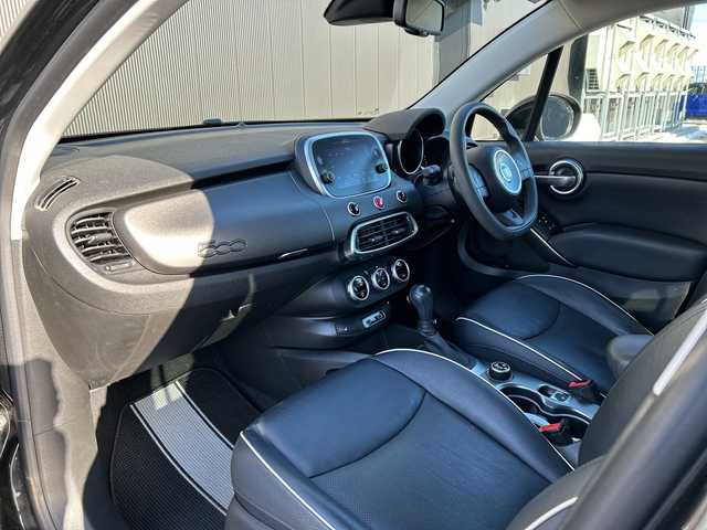 フィアット ５００Ｘ エクストリーム 道東・釧路十勝 2019(令1)年 5.9万km ブラック 80台限定仕様車/４WD/純正ディスプレイオーディオ/ BT/USB/AppleCarPlay/ETC/衝突軽減ブレーキ/レーンキーピングアシスト/アダプティブクルーズコントロール/リアパークセンサー/ブラインドスポットインフォメーション/外装シネマブラック/ブラックレザーシート/フロントシートヒーティング/フロントパワーシート/純正17インチAW/純正フロアマット/オートライト/取扱説明書/保証書/スペアキー