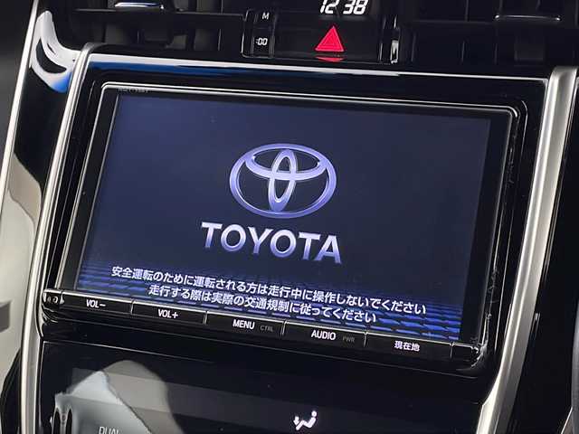 トヨタ ハリアー プレミアム 新潟県 2018(平30)年 4万km ブラック 純正メモリナビ/　フルセグTV/Bluetooth/CD/DVD/レーダークルーズコントロール/パワーバックドア/D席パワーシート/ハーフレザーシート/衝突被害軽減ブレーキ/レーンキープアシスト/前後コーナーセンサー/オートマチックハイビーム/前後ドライブレコーダー/ビルトインETC/バックモニター/LEDヘッドライト/アイドリングストップ/オートライト/ステアリングスイッチ/禁煙車