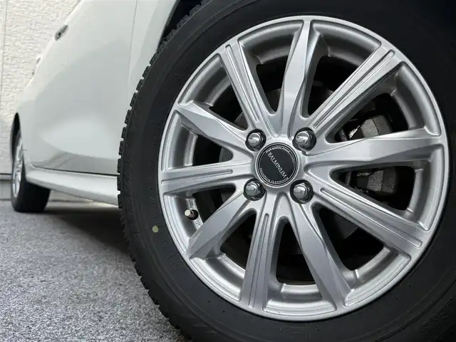 トヨタ ヤリス X 滋賀県 2020(令2)年 5.4万km ホワイトパールクリスタルシャイン メモリナビ/フルセグテレビ/バックカメラ/プッシュスタート/ETC/レーンキープアシスト/衝突軽減システム/AM/FM/BT/USB/Miracast