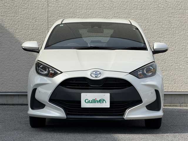 トヨタ ヤリス X 滋賀県 2020(令2)年 5.4万km ホワイトパールクリスタルシャイン メモリナビ/フルセグテレビ/バックカメラ/プッシュスタート/ETC/レーンキープアシスト/衝突軽減システム/AM/FM/BT/USB/Miracast