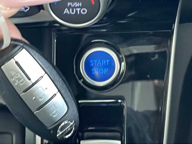 日産 セレナ e－パワー ハイウェイスター 福岡県 2020(令2)年 3.1万km マルーンレッド 2トーン ・プロパイロット/・純正10インチナビ/・ビルトイン2.0ETC/・クルコン/・ワンオーナー/・リアロールサンシェード/・フリップダウン/・パーキングアシスト/・禁煙車/・アラウンドビューモニター/・LEDヘッドライト